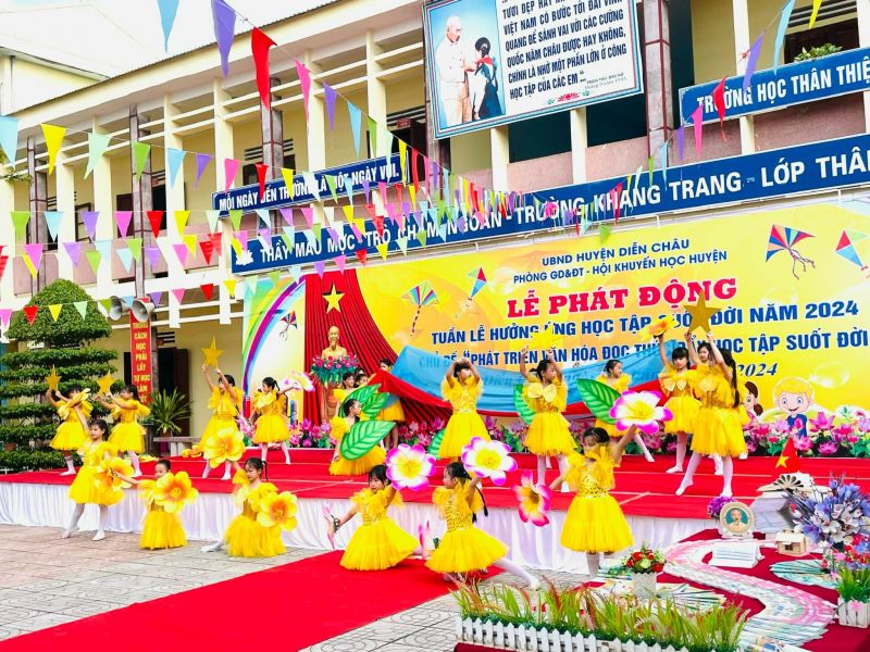 Trường Tiểu học Diễn Hồng