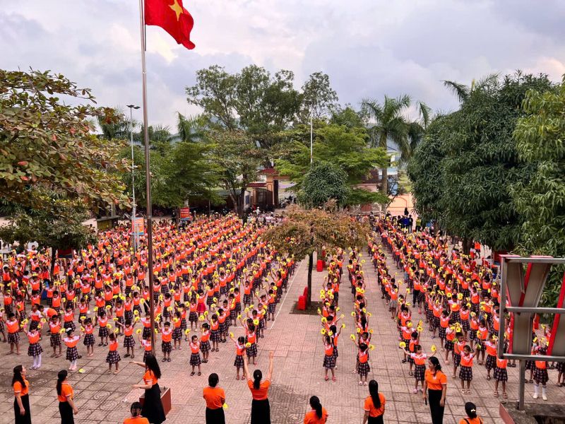Trường Tiểu học Diễn Phú