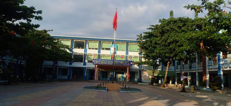 Trường Tiểu học Đoàn Thị Điểm
