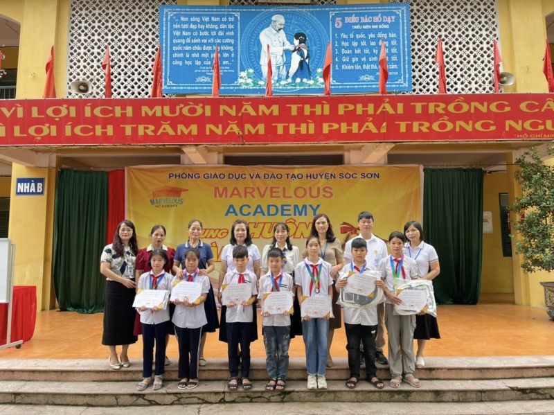 Trường Tiểu học Hiền Ninh