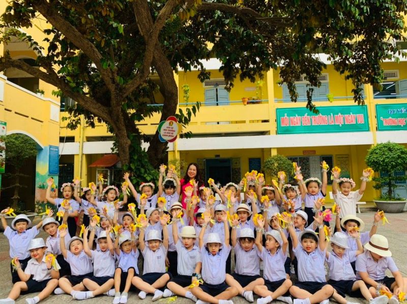 Trường Tiểu Học Hoàng Văn Thụ