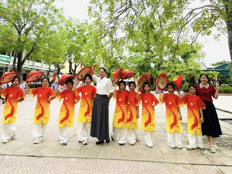 Trường Tiểu học Hồng Thành