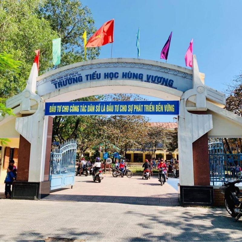 Trường Tiểu học Hùng Vương