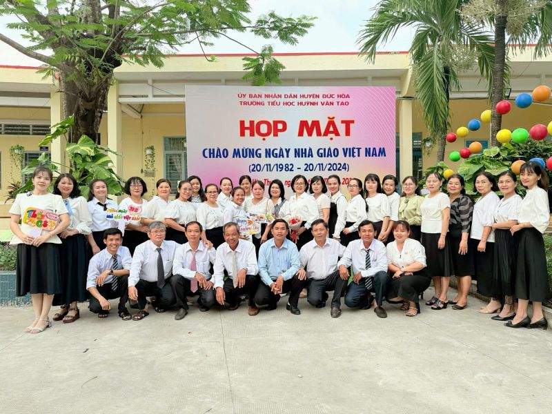 Trường Tiểu học Huỳnh Văn Tạo