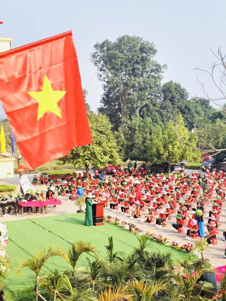 Trường tiểu học Lạc Sơn