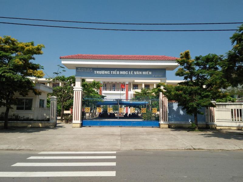 Trường Tiểu học Lê Văn Hiến