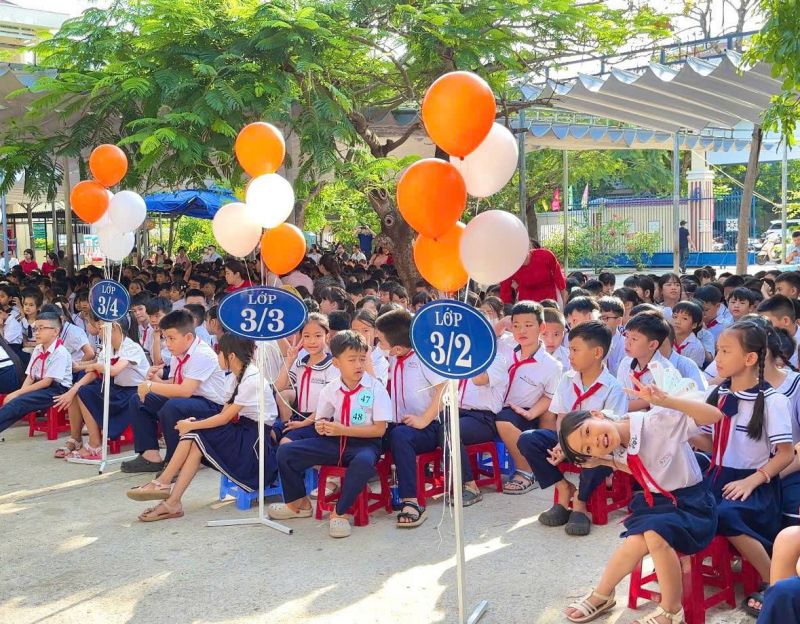 Trường Tiểu học Lê Văn Hiến