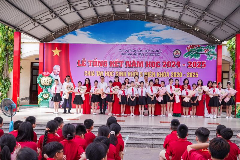 Trường Tiểu Học Lê Văn Tám