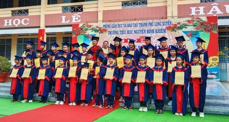 Trường Tiểu học Nguyễn Bỉnh Khiêm