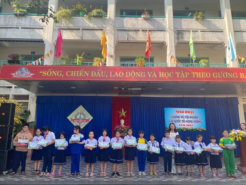 Trường tiểu học Nguyễn Du