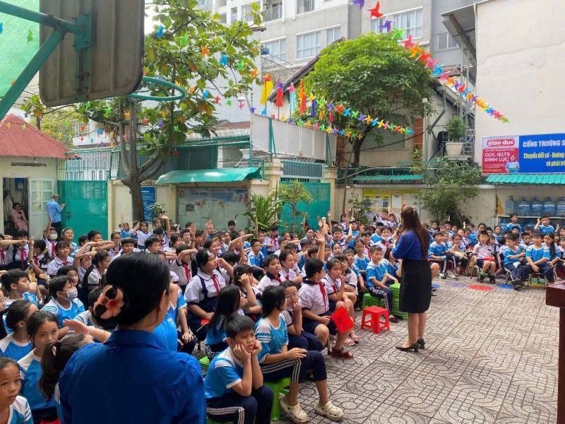 Trường tiểu học Nguyễn Huệ 1