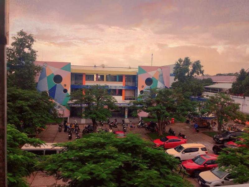 Trường Tiểu học Phù Đổng