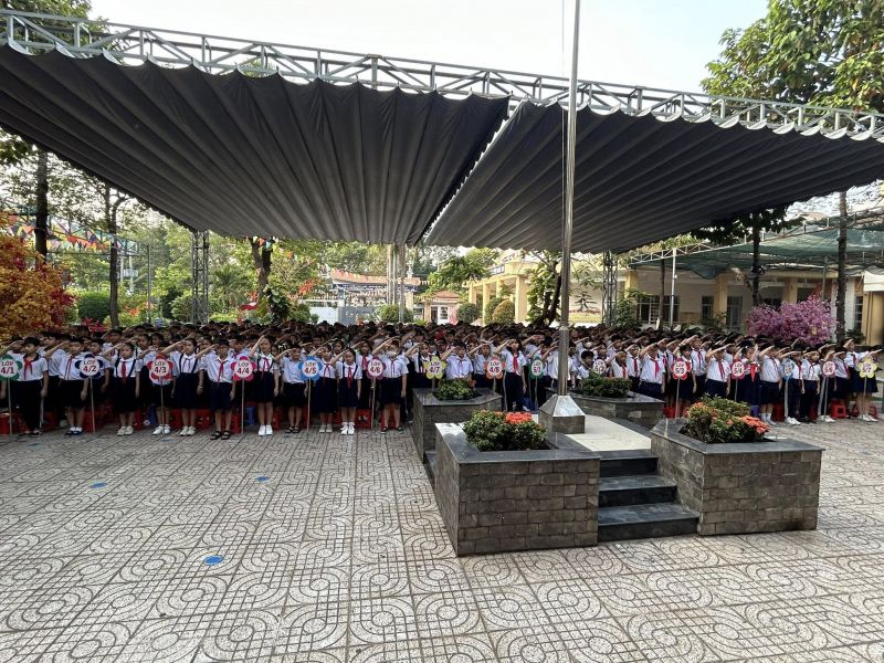 Trường Tiểu học Phú Lợi