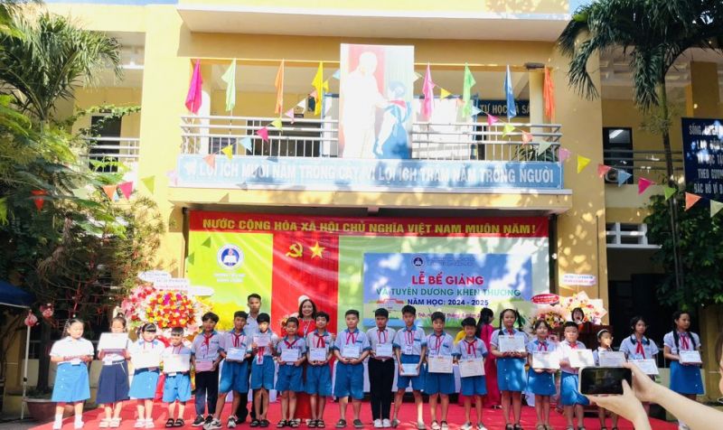 Trường Tiểu học Quang Trung