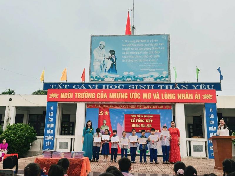Trường Tiểu học Quỳnh Long