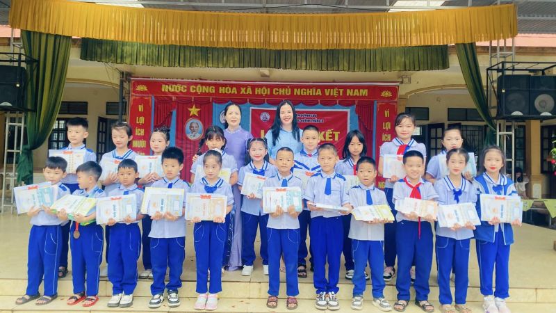Trường Tiểu học Quỳnh Thắng B