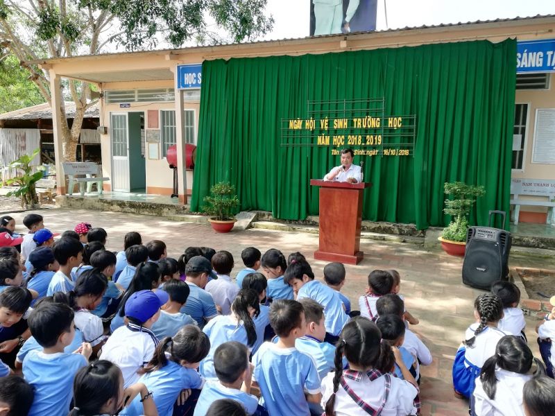 Trường Tiểu Học Tân Công Sính A