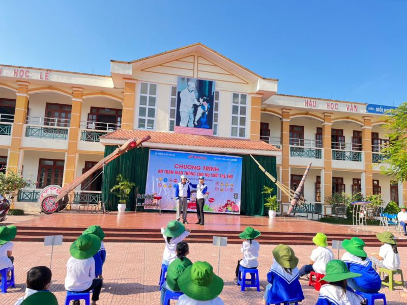 Trường Tiểu Học Tân Phong