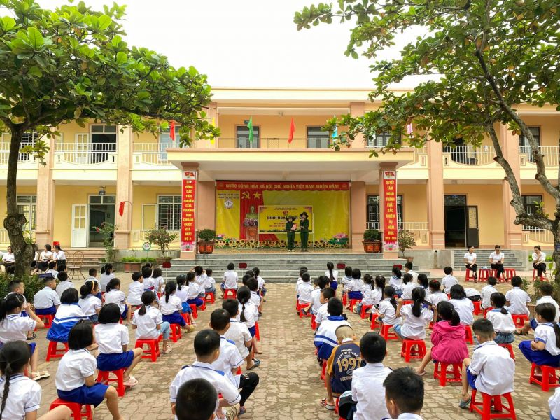 Trường Tiểu học Tân Sơn