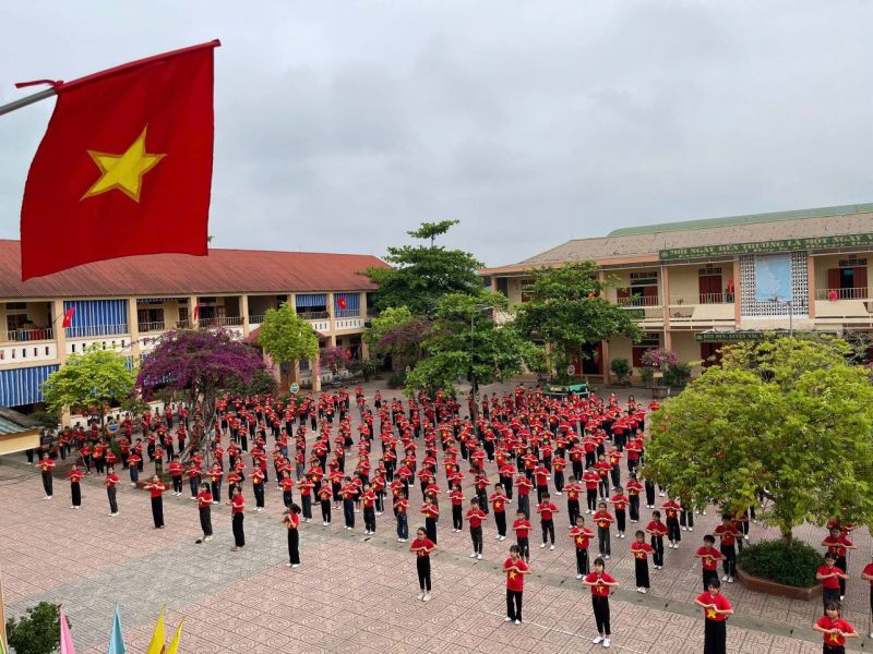 Trường Tiểu học Thịnh Sơn