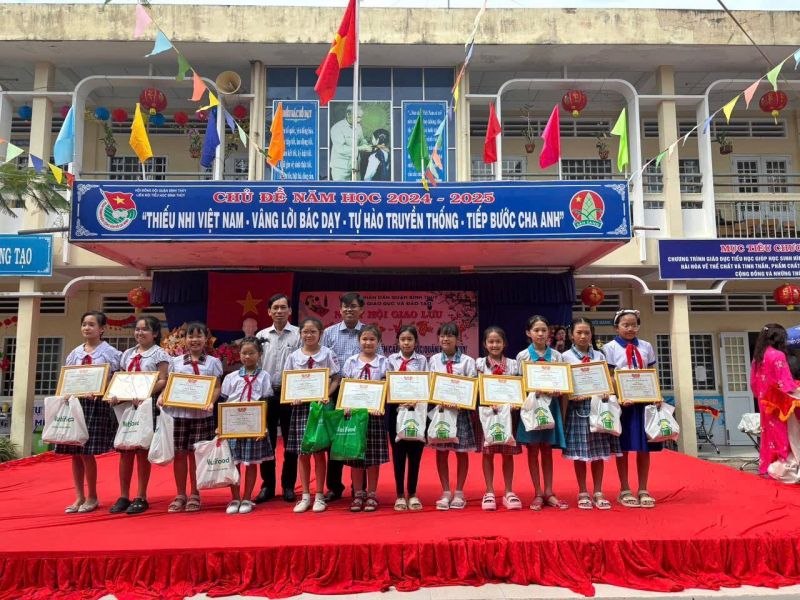 Trường Tiểu học Trà Nóc 2
