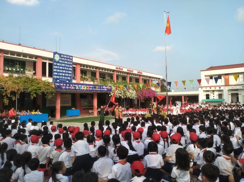 Trường tiểu học Trần Quốc Tuấn