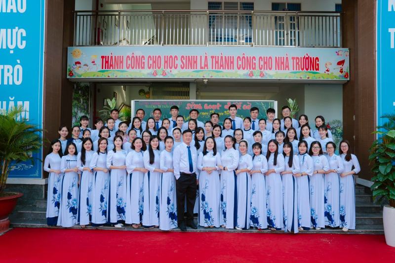 Trường Tiểu học Trần Văn Ơn