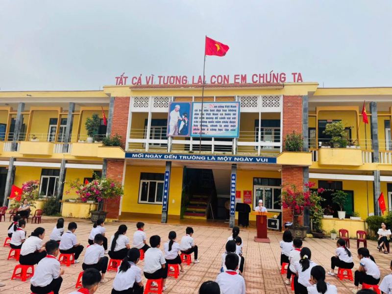 Trường Tiểu học Văn Sơn