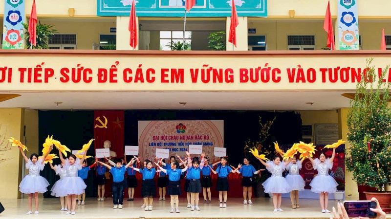 Trường Tiểu học Xuân Giang