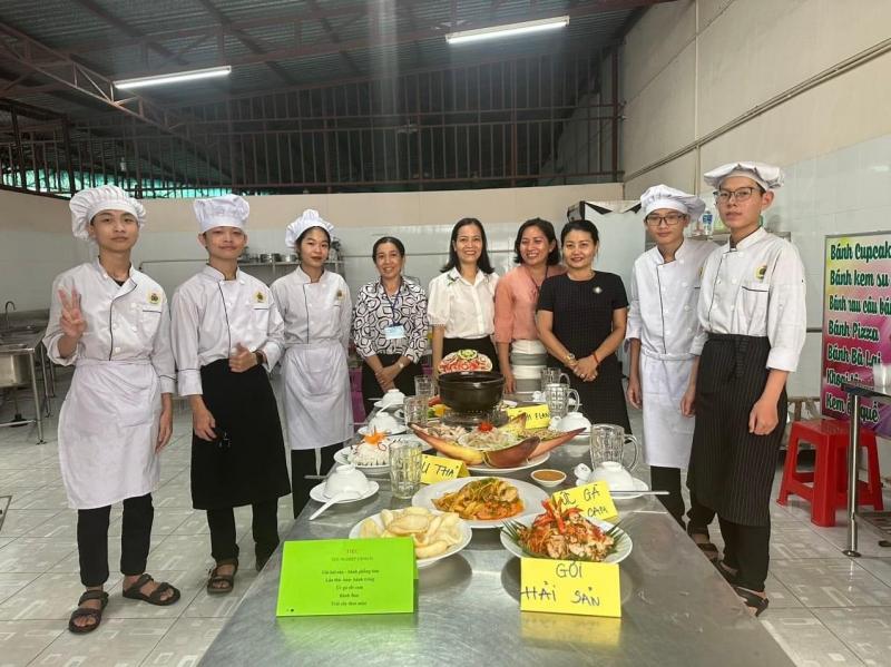 Trường Trung cấp Kinh tế - Kỹ thuật Bình Thuận