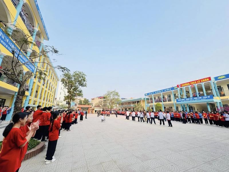 Trường THCS Lê Chân