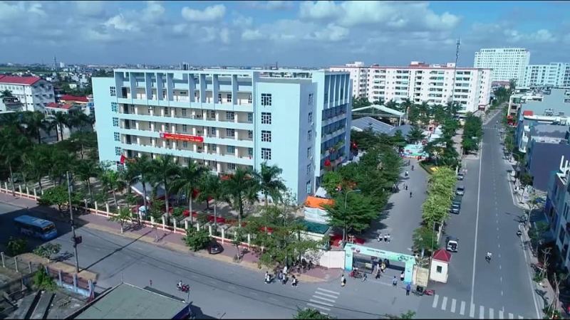Trường Trung học phổ thông chuyên Thái Bình