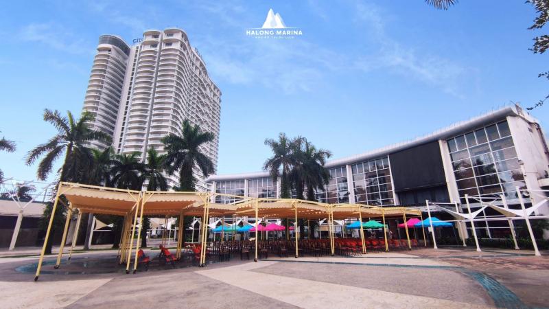 Marine Plaza