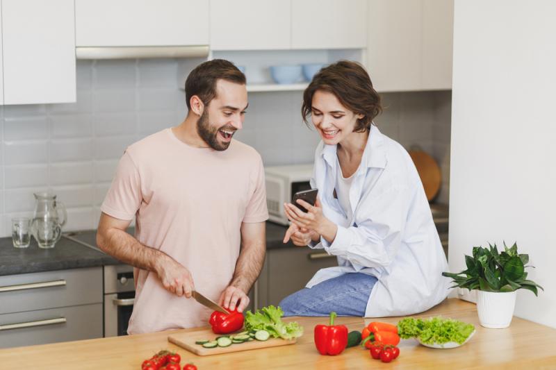 Con gái luôn thích được thưởng thức những món ăn do chính bạn trai mình nấu