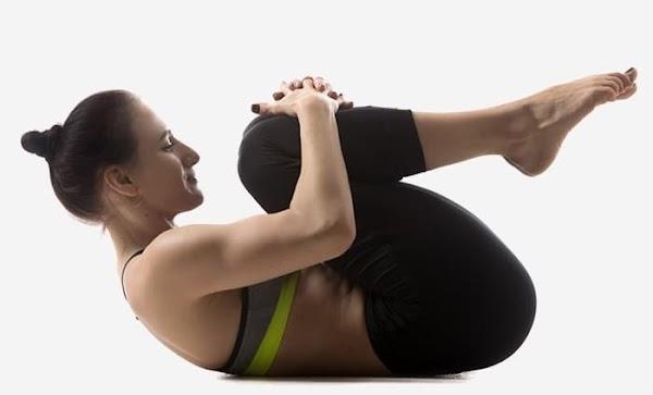 Tư thế con thuyền nhỏ hoặc nằm xả hơi (Wind Releasing Pose)