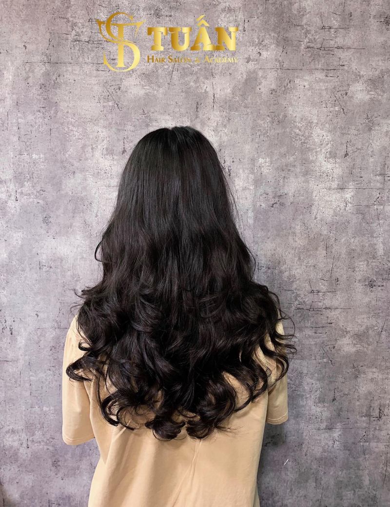 Tuấn Hair Salon