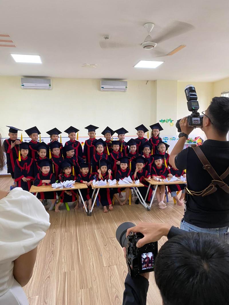 Tuấn Hoàng Studio