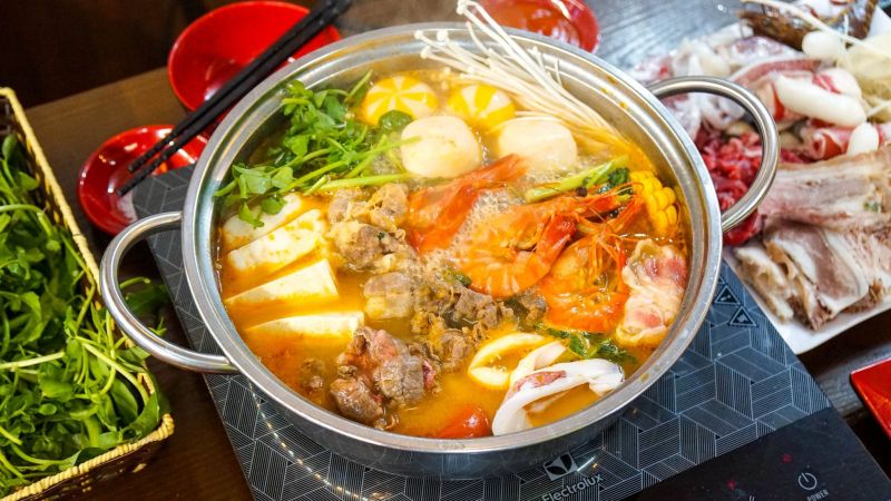 Tùng Lẩu Ngõ Trạm