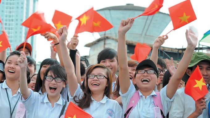 Tuổi trẻ hãy cống hiến và làm những việc có ích cho xã hội