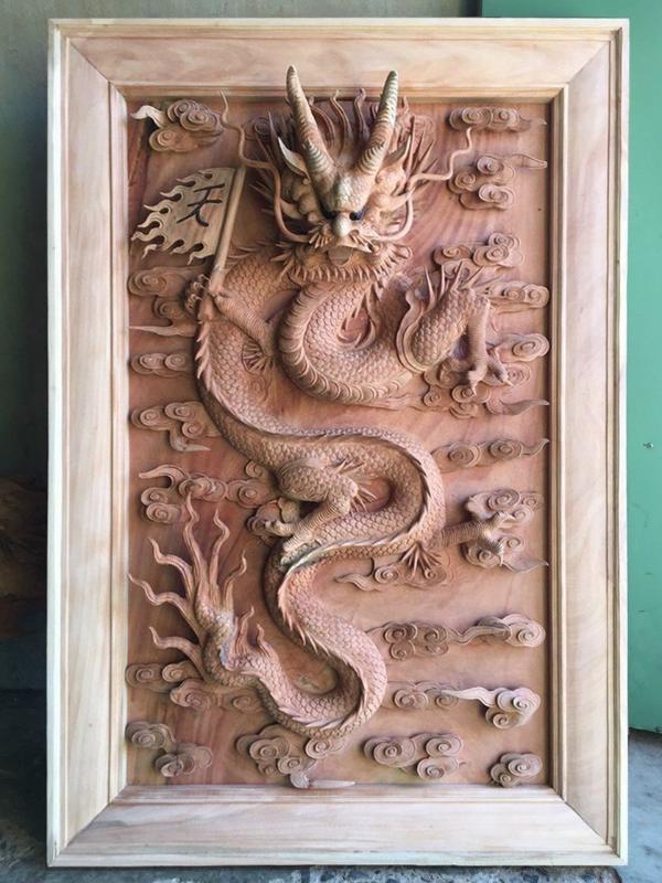 Tranh gỗ cho người tuổi Tỵ
