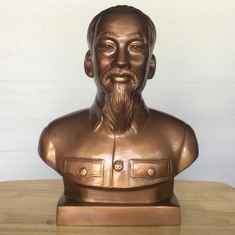 Tượng Bác Hồ