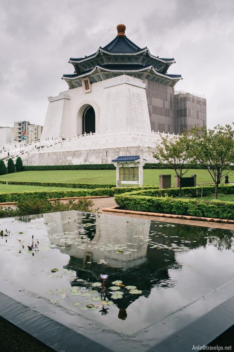 Tượng đài Tưởng Giới Thạch
