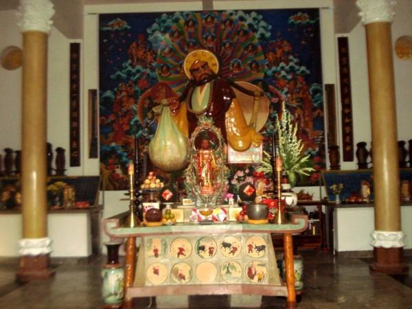 Tượng Đạt Ma Sư tổ tết bằng tóc, thuộc Chùa Tây Tạng, Bình Dương