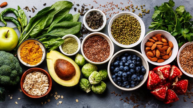 Intafenac có thể uống cùng với thức ăn