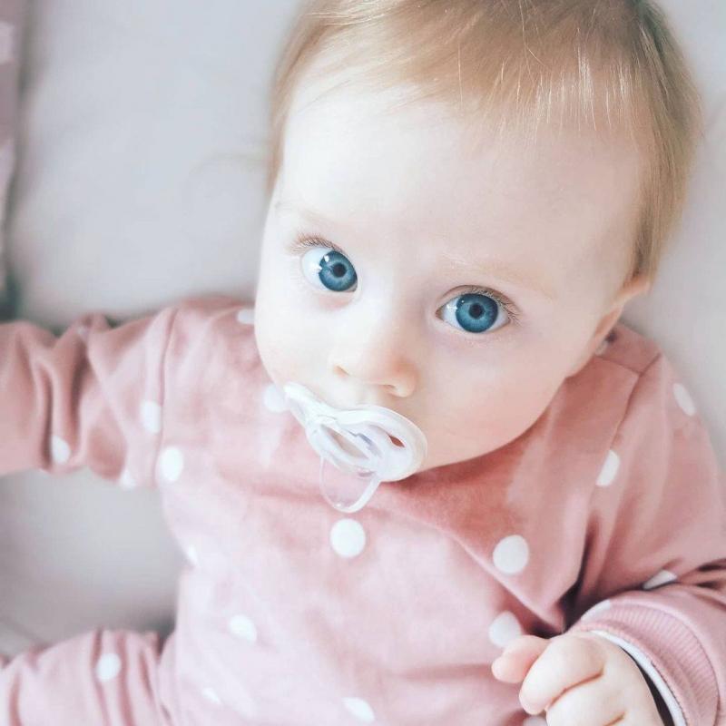 Ti ngậm Tommee Tippee