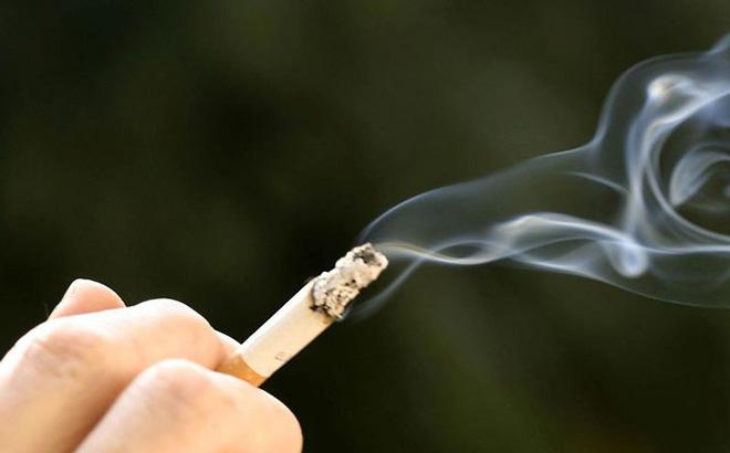 Hút thuốc lá gây ung khoang miệng