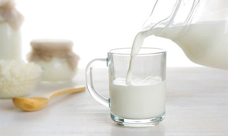 Uống một ly sữa ấm