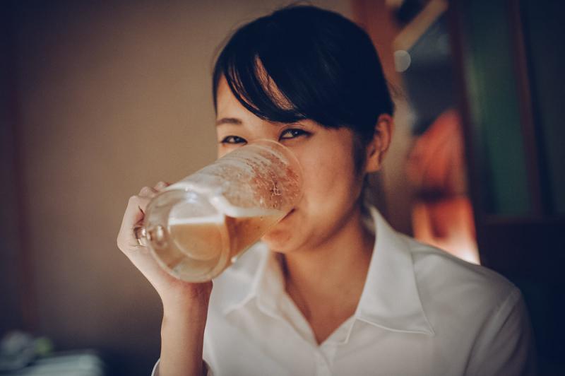 Uống nhiều rượu cũng là nguyên nhân gây hại đến thính giác