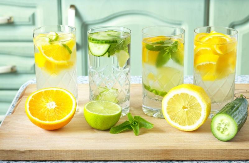 Uống nước chanh không đường mỗi sáng