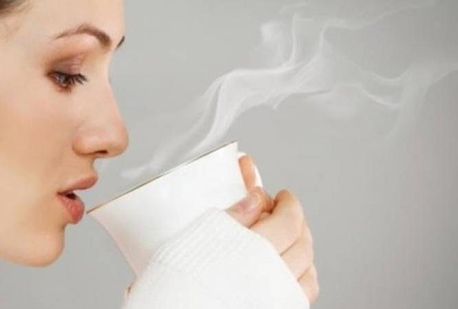 Uống thứ gì đó ấm trước khi đi ngủ